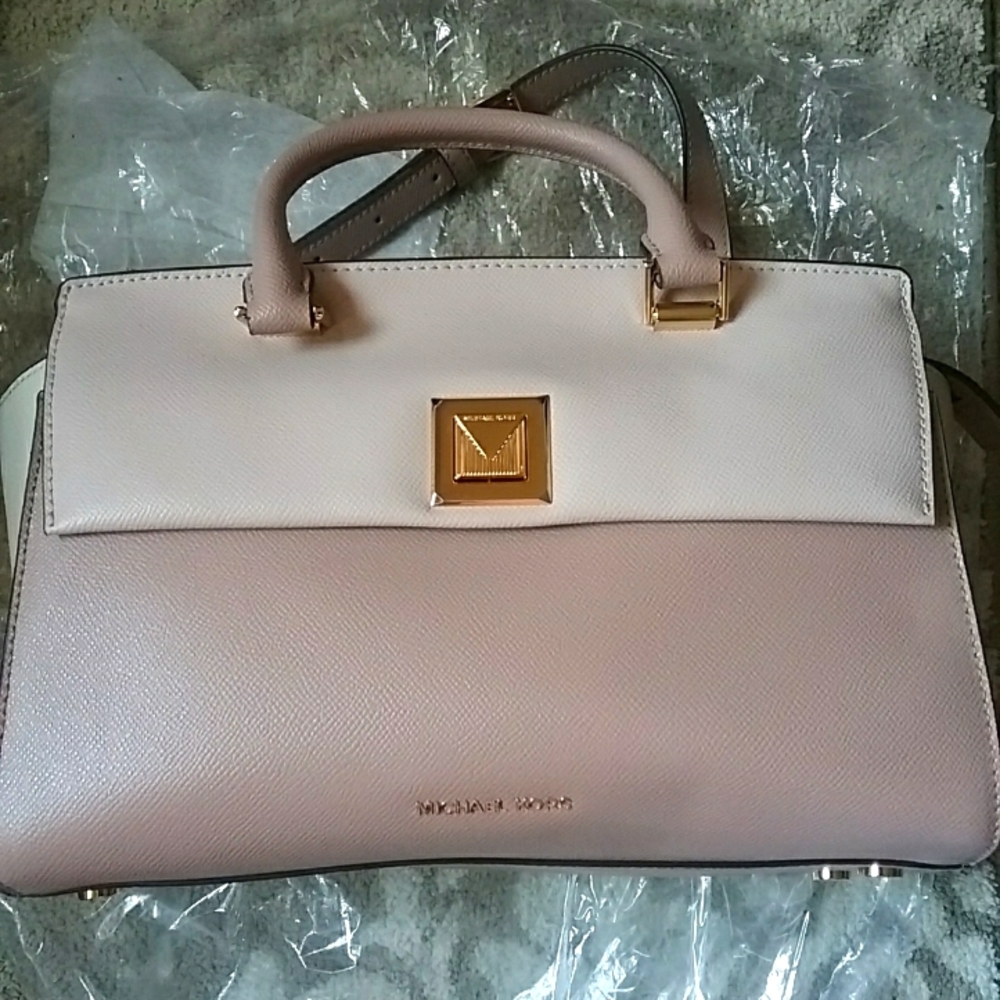 Michael Kors NWT Two-Tone Shoulder Bag - Pink and Cream